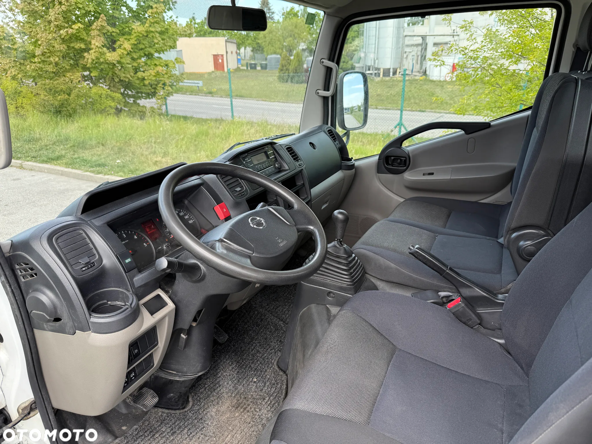Nissan NT 400  Cabstar - 8