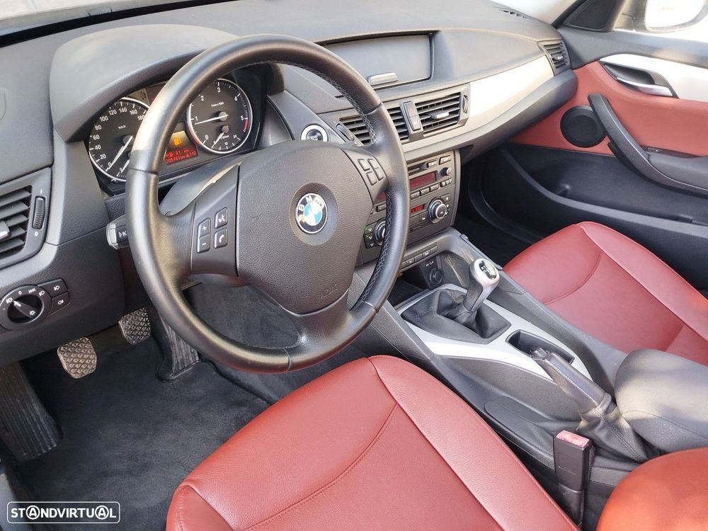 BMW X1 18 d sDrive - 9