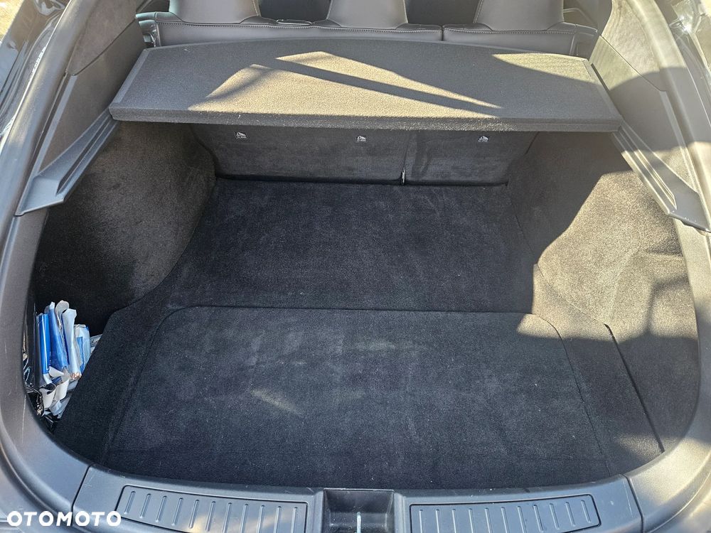 Tesla Model S - 14