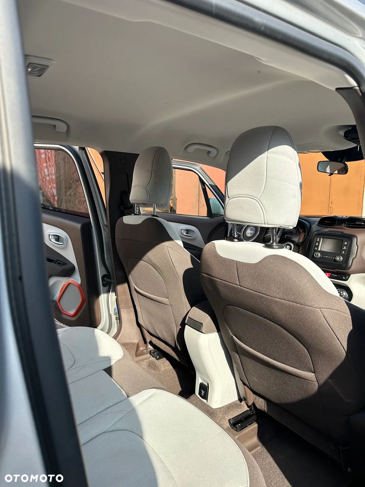 Jeep Renegade 1.4 MultiAir Limited FWD S&S - 23