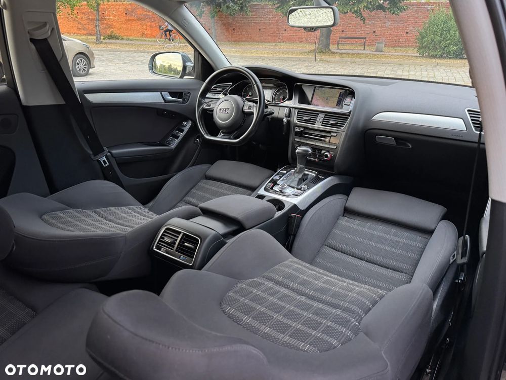 Audi A4 Avant 2.0 TDI DPF clean diesel multitronic S line Sportpaket - 14