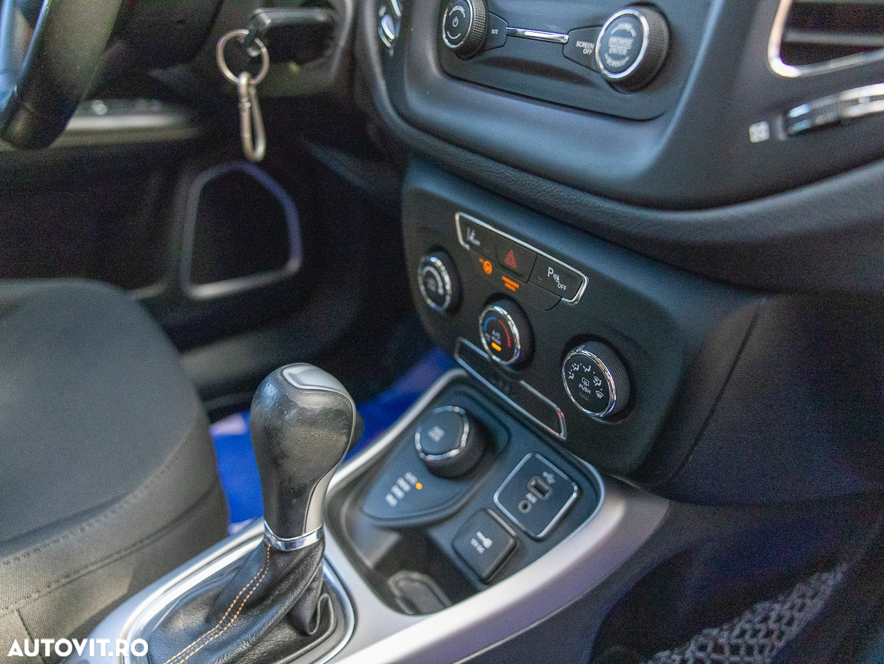 Jeep Compass 2.0 M-Jet 4x4 AT Longitude - 10