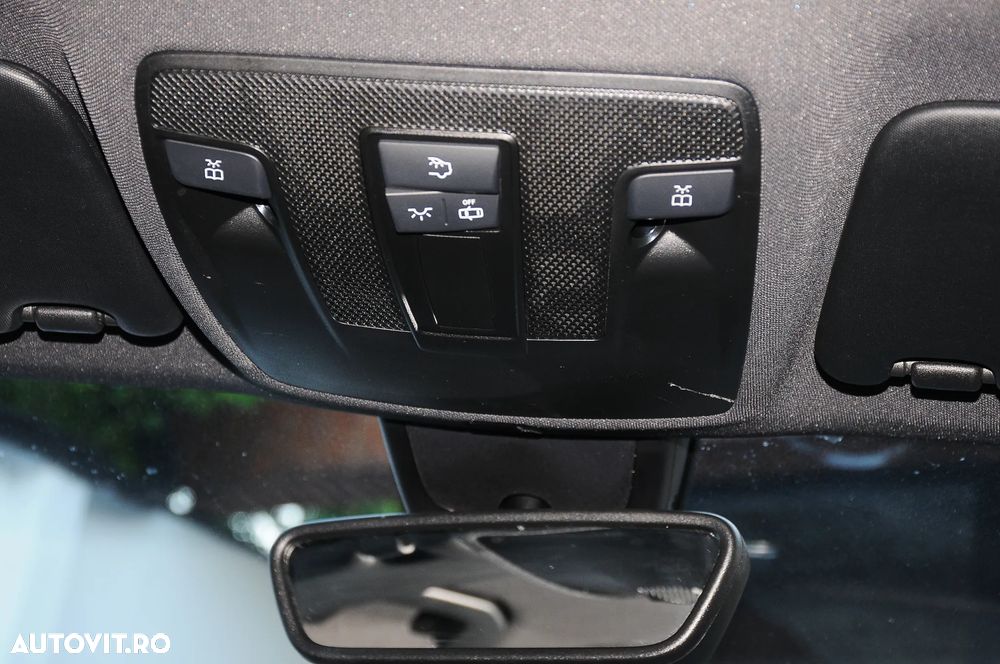 Mercedes-Benz A 180 AMG Line - 25