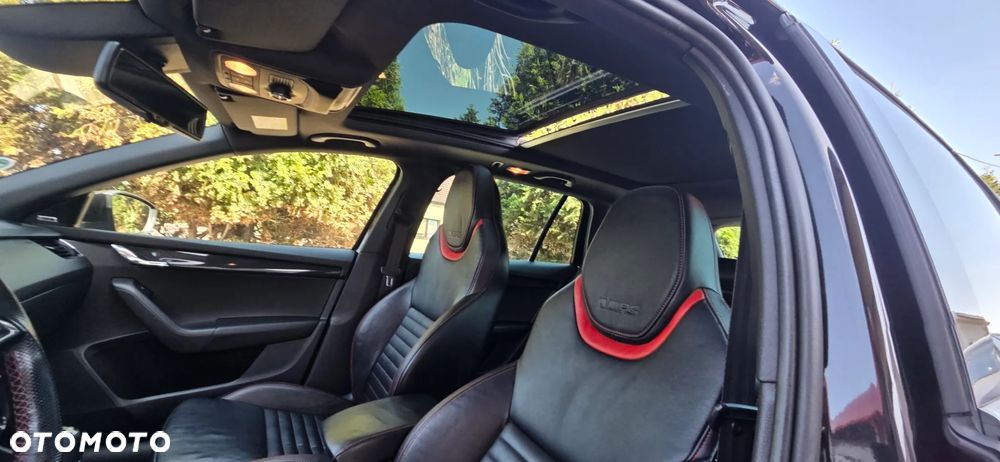 Skoda Octavia 2.0 TDI 4x4 DSG RS - 26