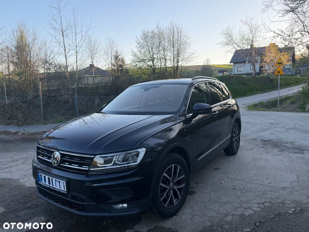 Volkswagen Tiguan - 1