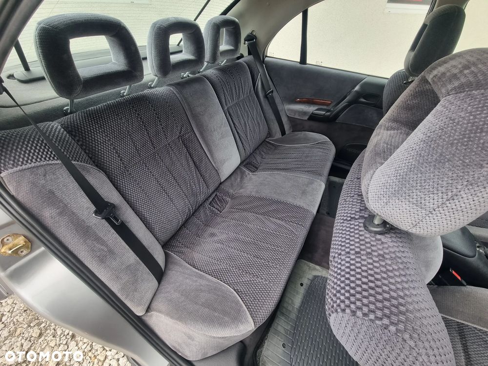 Opel Omega 2.0 Elegance - 10