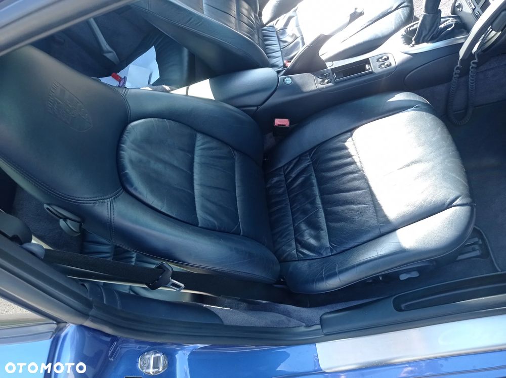 Porsche 911 Carrera - 15