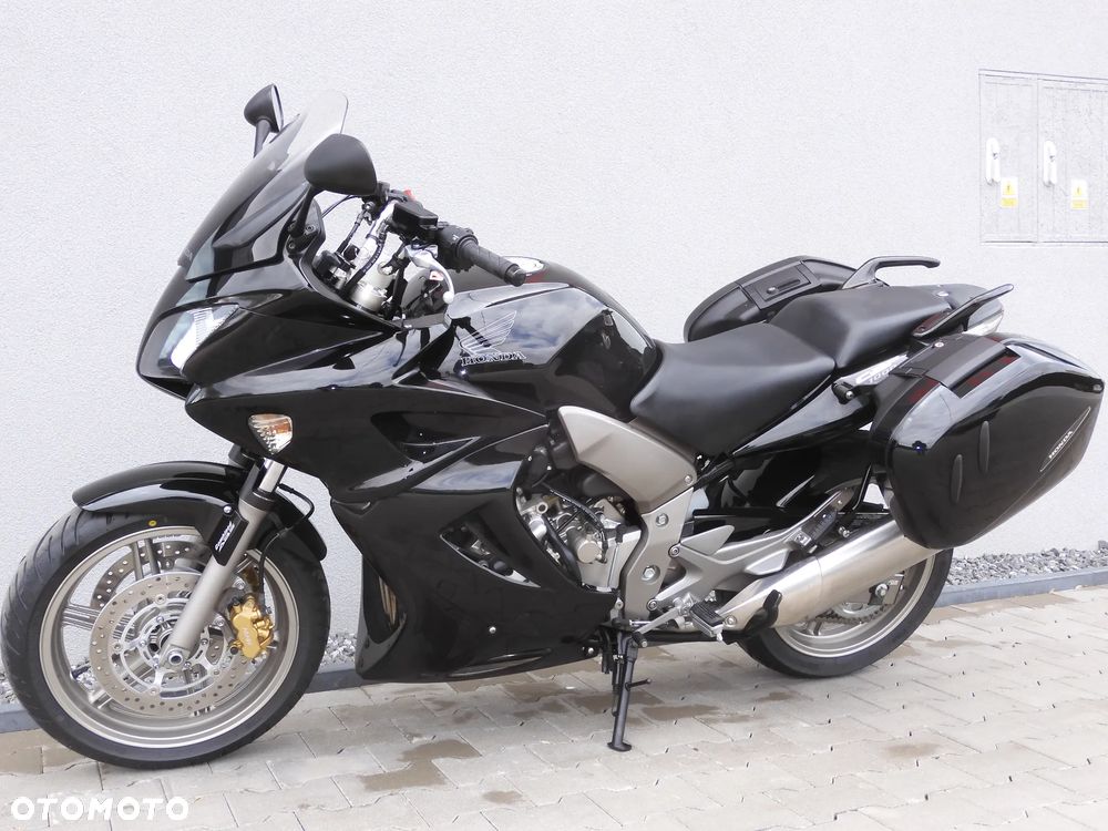 Honda CBF - 34