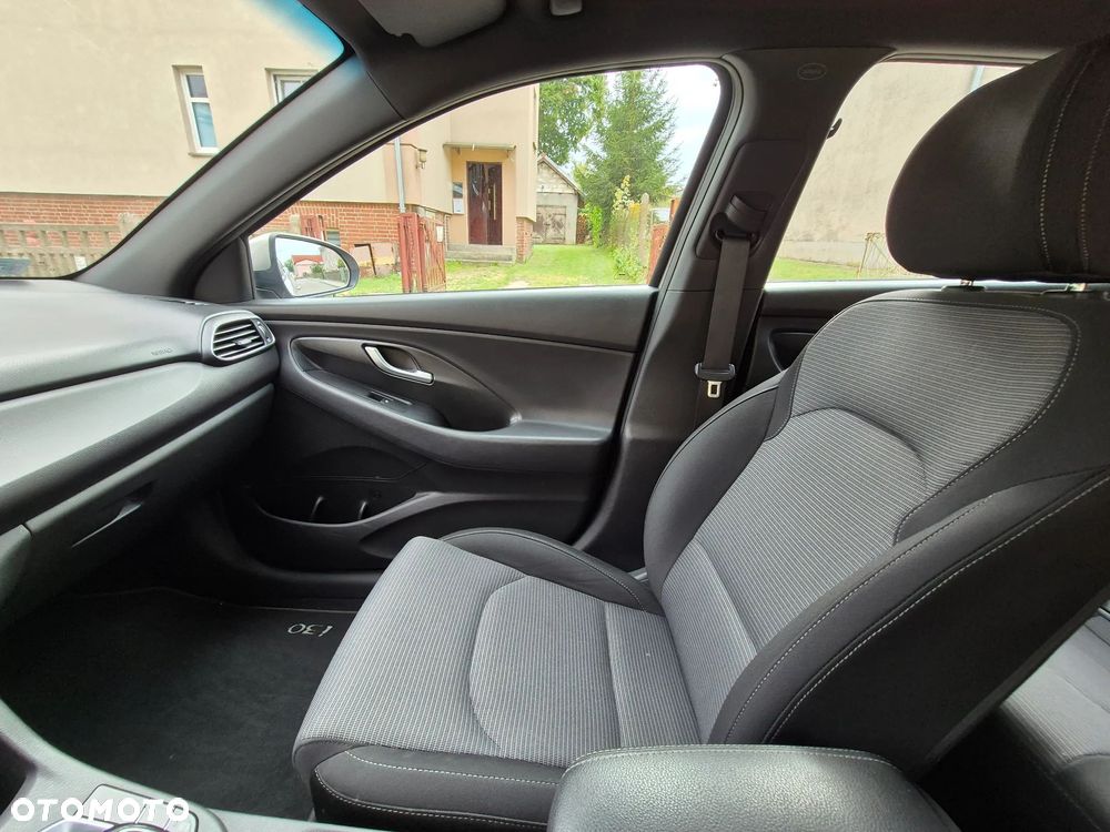 Hyundai i30 1.4 Comfort - 4