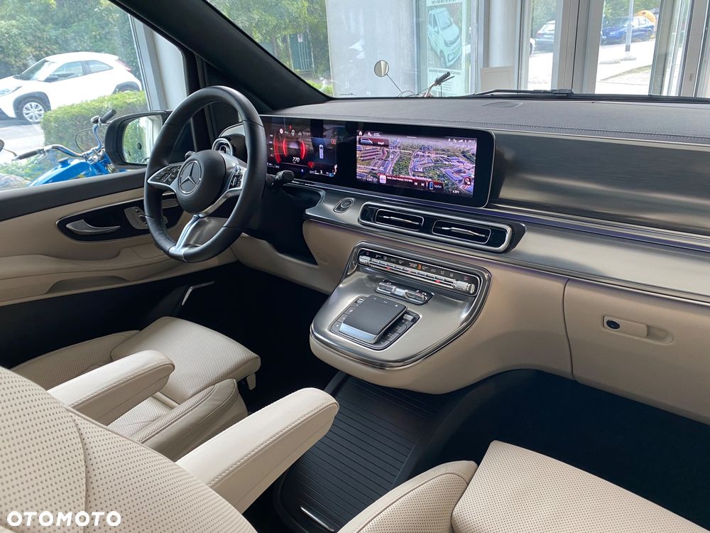 Mercedes-Benz Klasa V 300 d 4-Matic 9G-Tronic Exclusive (d³ugi) - 32