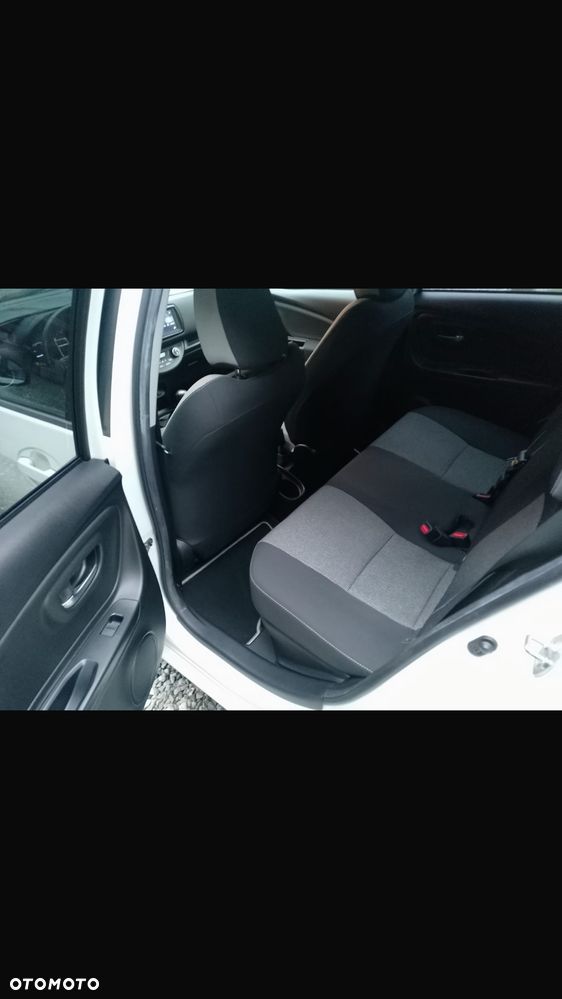 Toyota Yaris 1.5 VVT-i Y20 Club - 13
