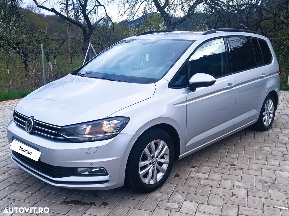 Volkswagen Touran 2.0 TDI SCR DSG Comfortline - 3