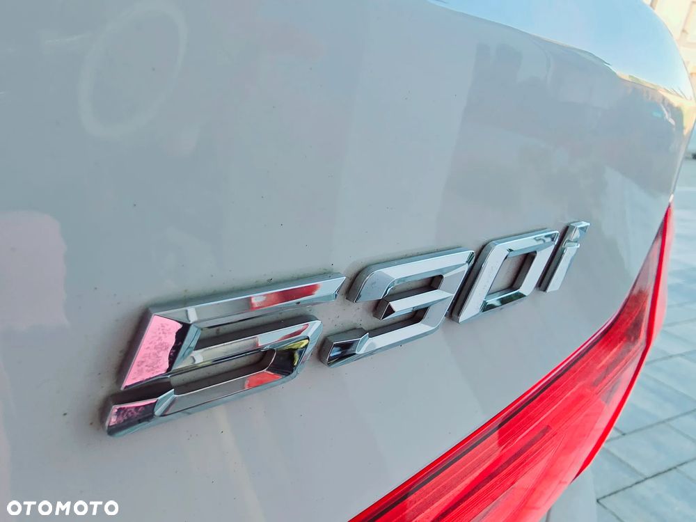 BMW Seria 5 530i xDrive M Sport sport - 7