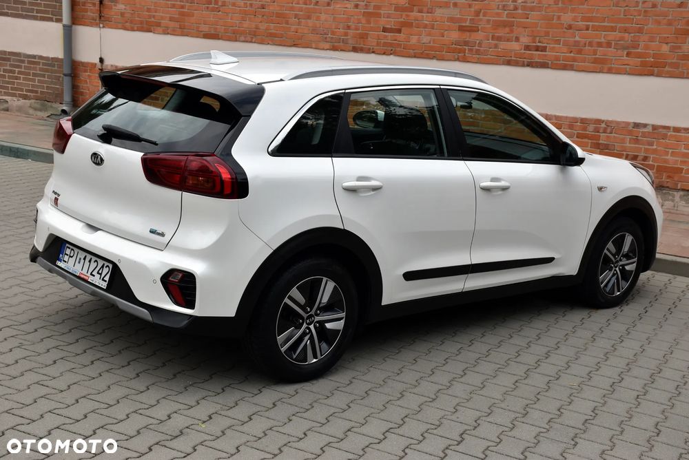 Kia Niro 1.6 GDI Hybrid M - 16