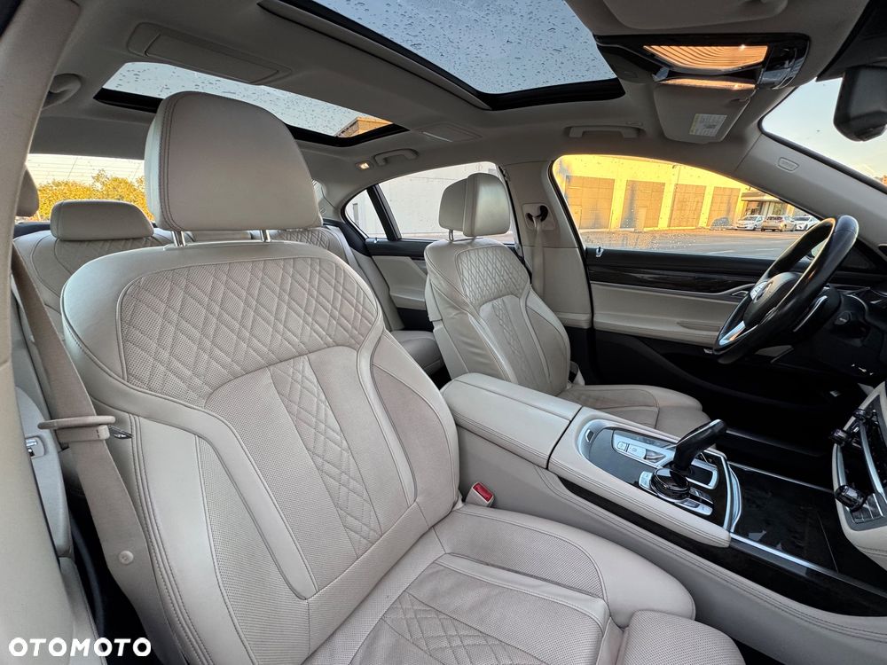 BMW Seria 7 740Li xDrive - 16