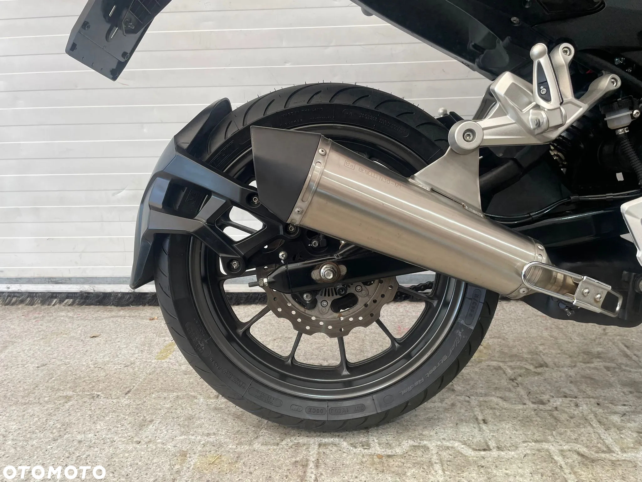 Benelli TRK 251 - 27