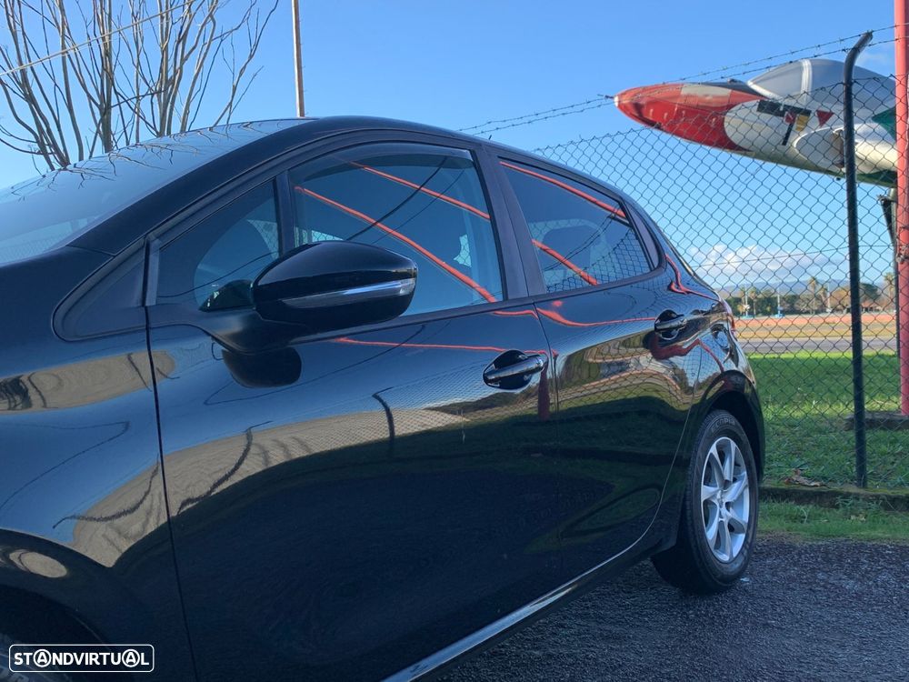 Peugeot 208 1.2 PureTech Allure - 56