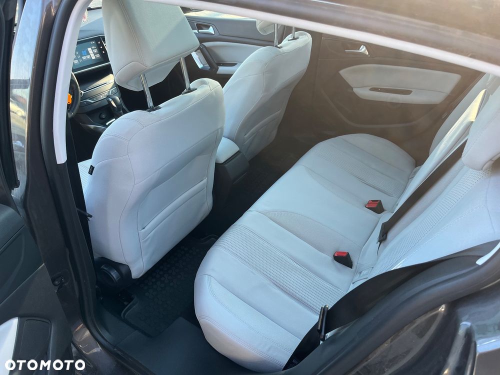 Peugeot 308 1.2 PureTech Allure S&S EAT6 - 29