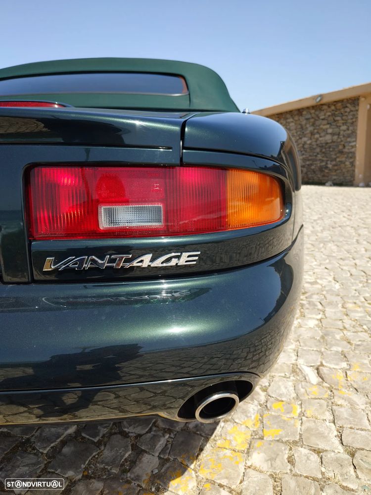 Aston Martin DB7 Vantage Volante - 11