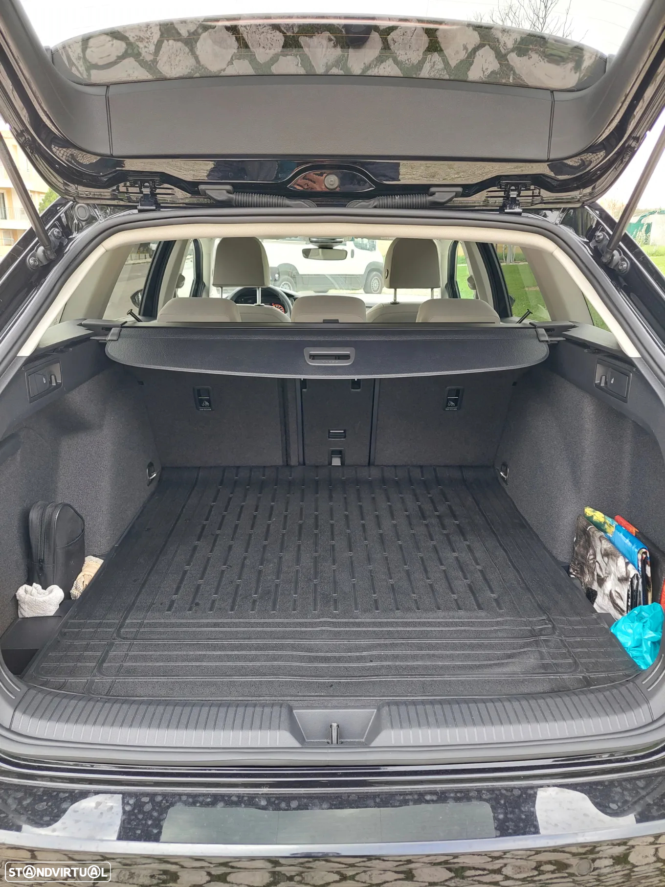 VW Golf Variant - 13
