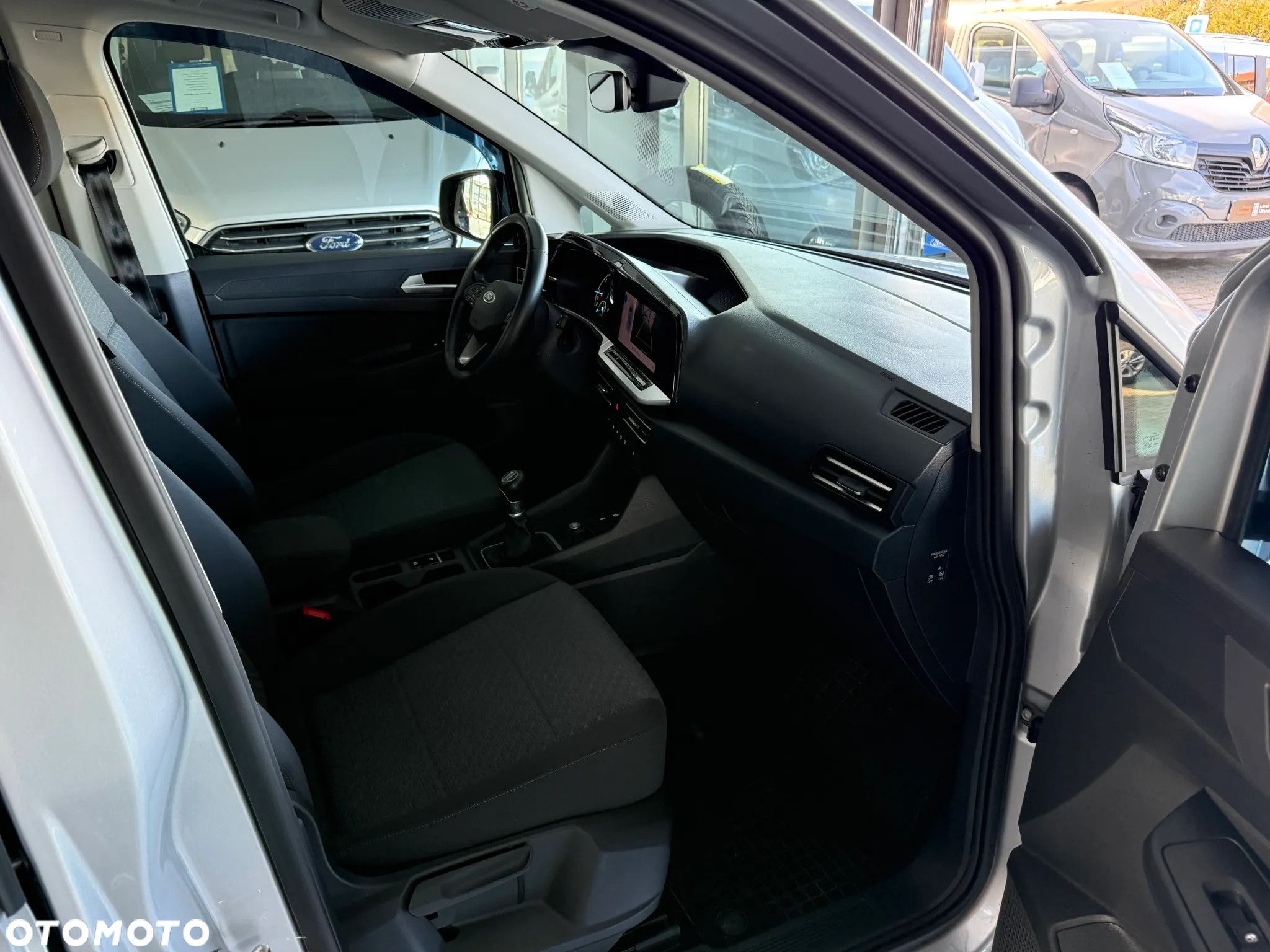Ford Tourneo Connect 2.0 EcoBlue Titanium - 37