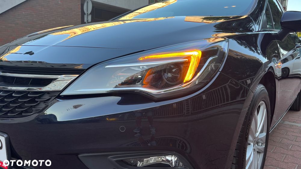 Opel Astra 1.4 T Elite S&S - 11