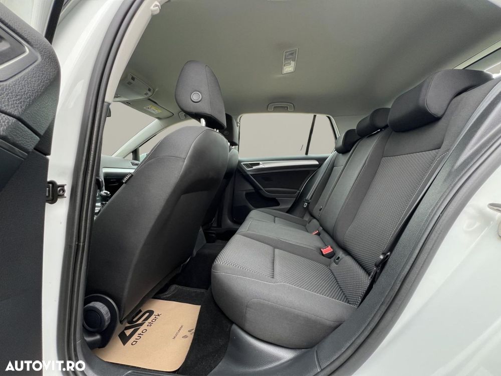 VOLKSWAGEN Golf 2020 — imagine 15