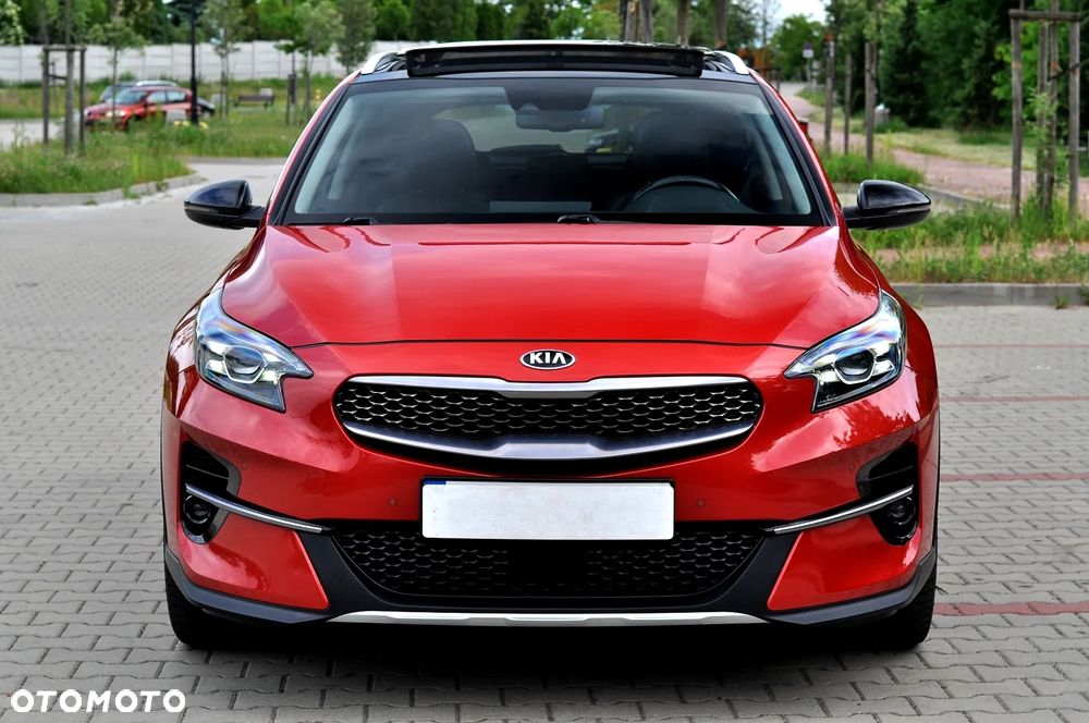Kia XCeed 1.4 T-GDI L Business Line DCT - 4