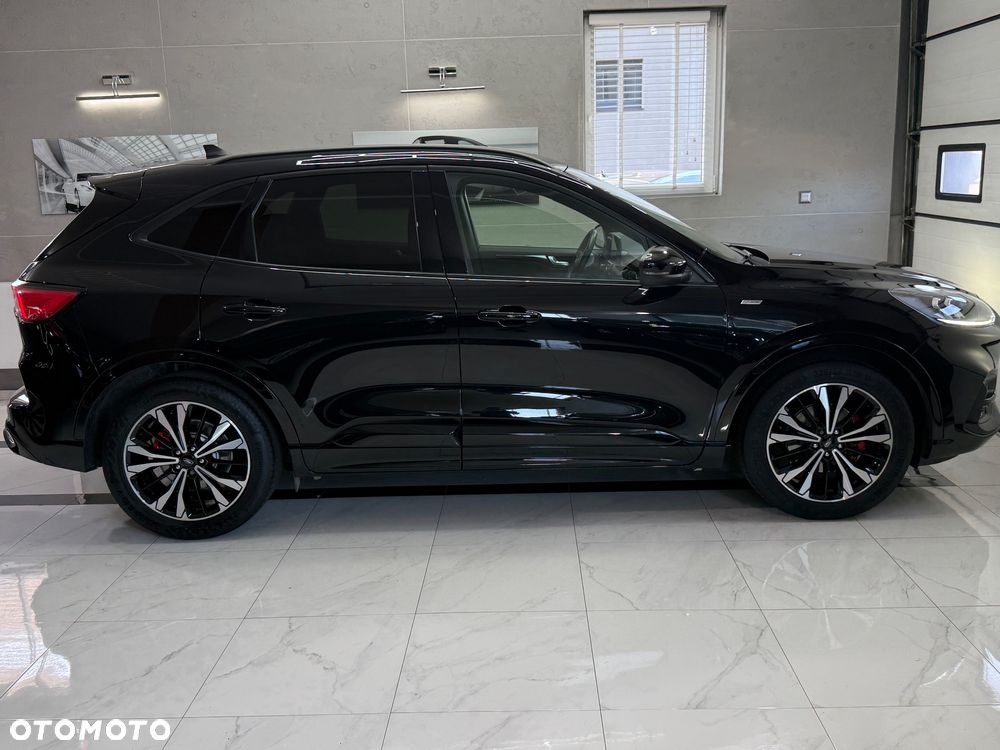 Ford Kuga 1.5 EcoBoost ST-LINE X - 9