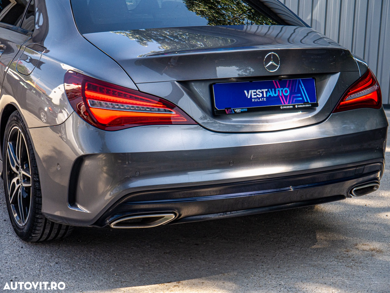 Mercedes-Benz CLA 180 7G-DCT AMG Line - 39