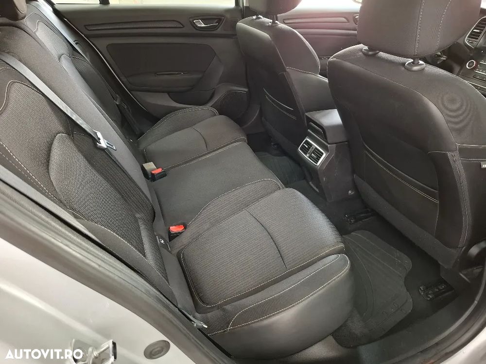 Renault Megane Energy dCi EDC Zen - 11