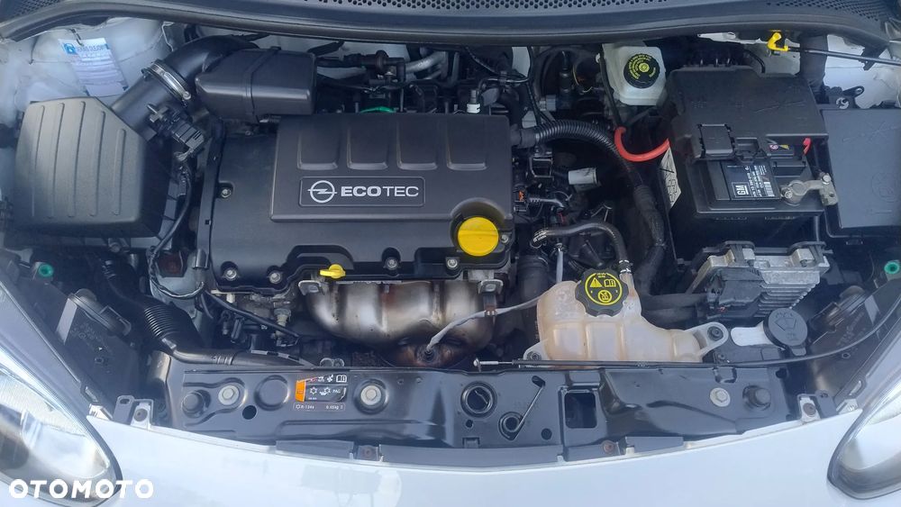 Opel Adam 1.2 White Link - 29