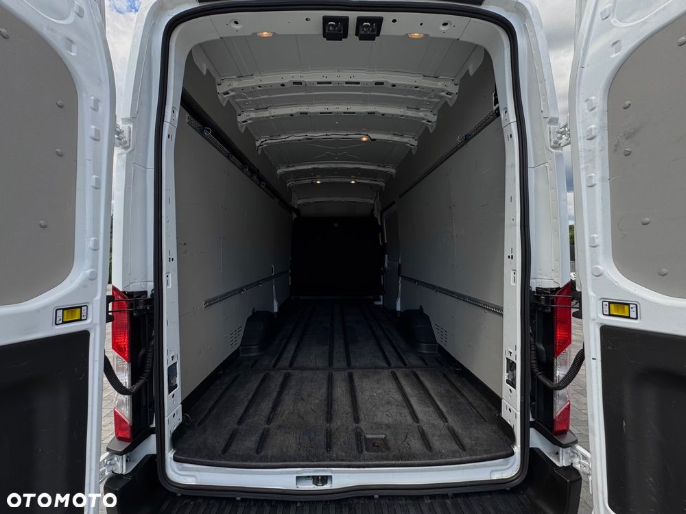 Ford Transit - 27