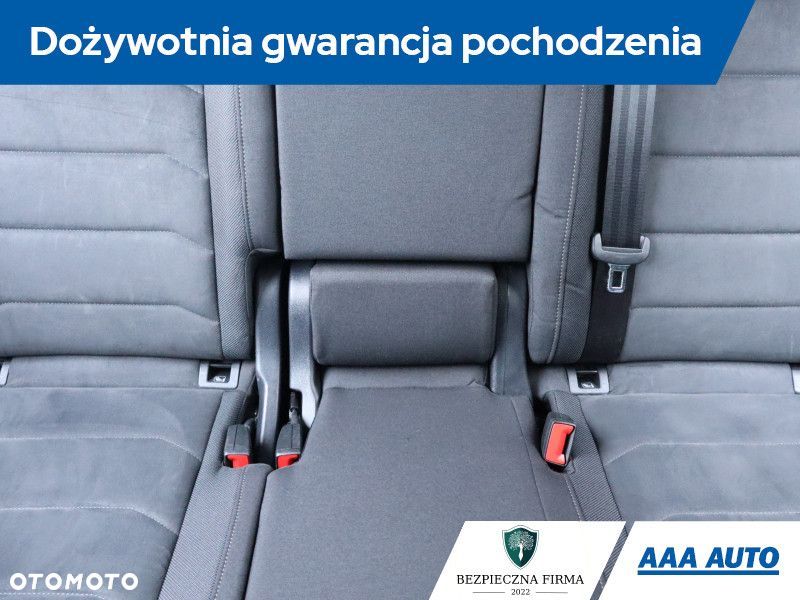 Volkswagen Tiguan Allspace - 11