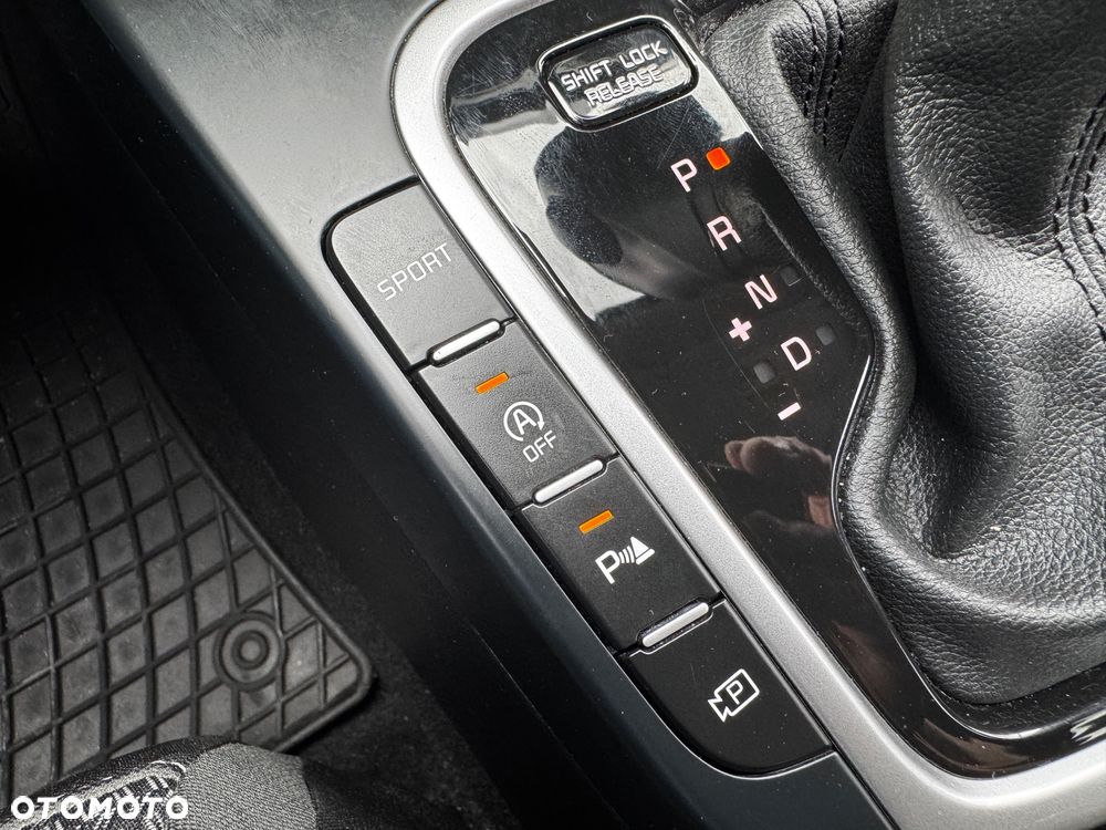 Kia Ceed 1.5 T-GDI Business Line DCT - 36