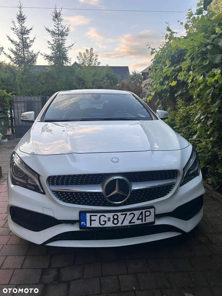 Mercedes-Benz CLA 220 4-Matic AMG Line - 6