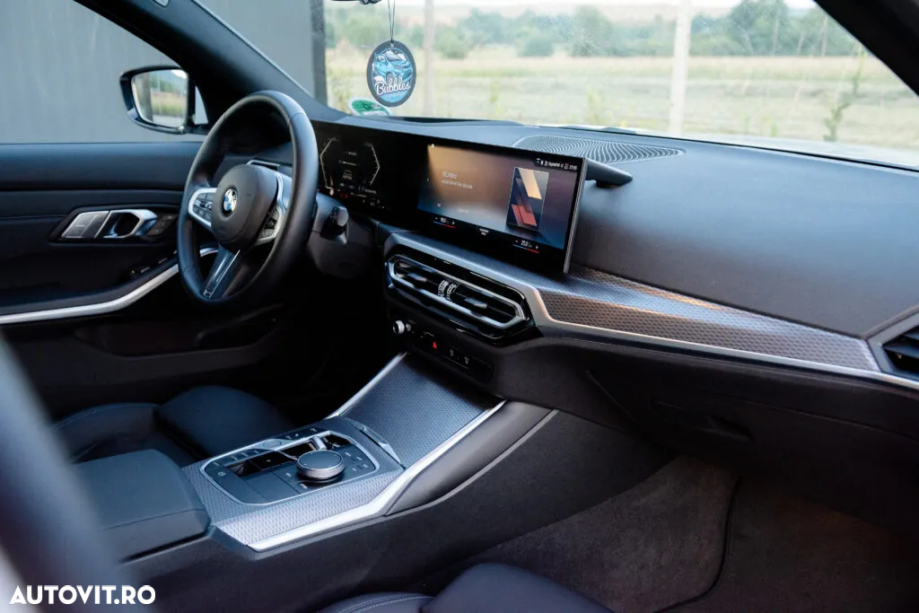 BMW Seria 3 320i AT - 12