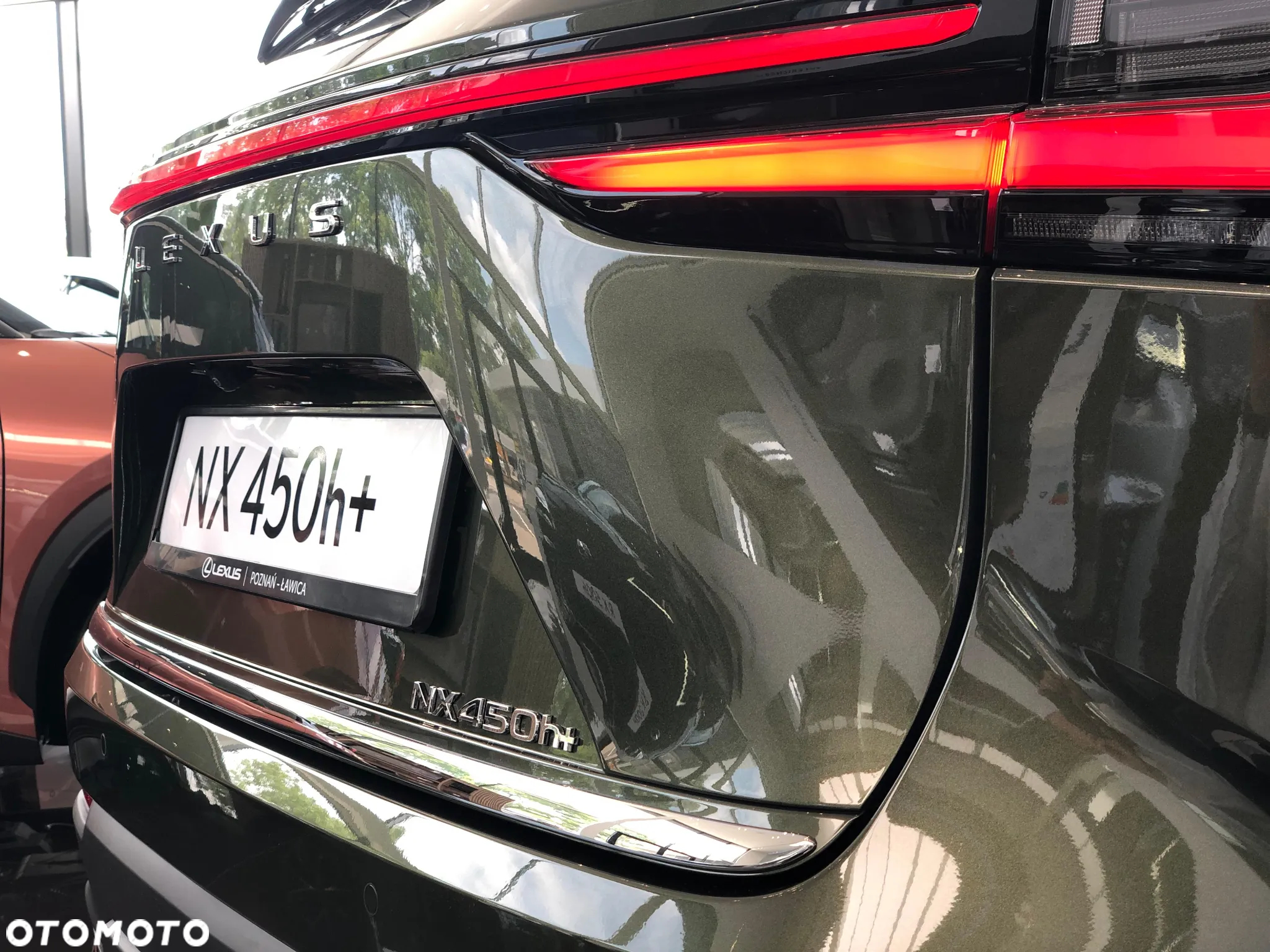 Lexus NX 450h+ Prestige AWD - 8