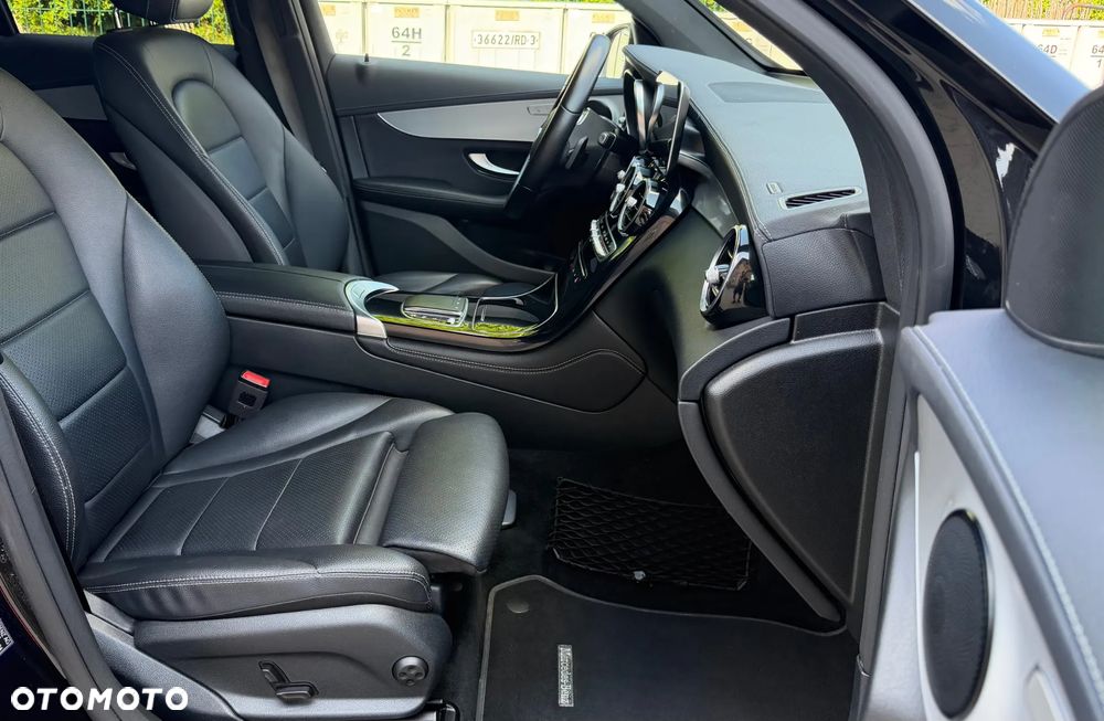 Mercedes-Benz GLC - 15