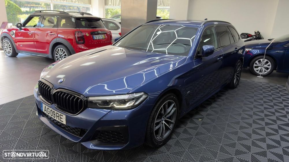 BMW 530 e Pack Desportivo M - 8