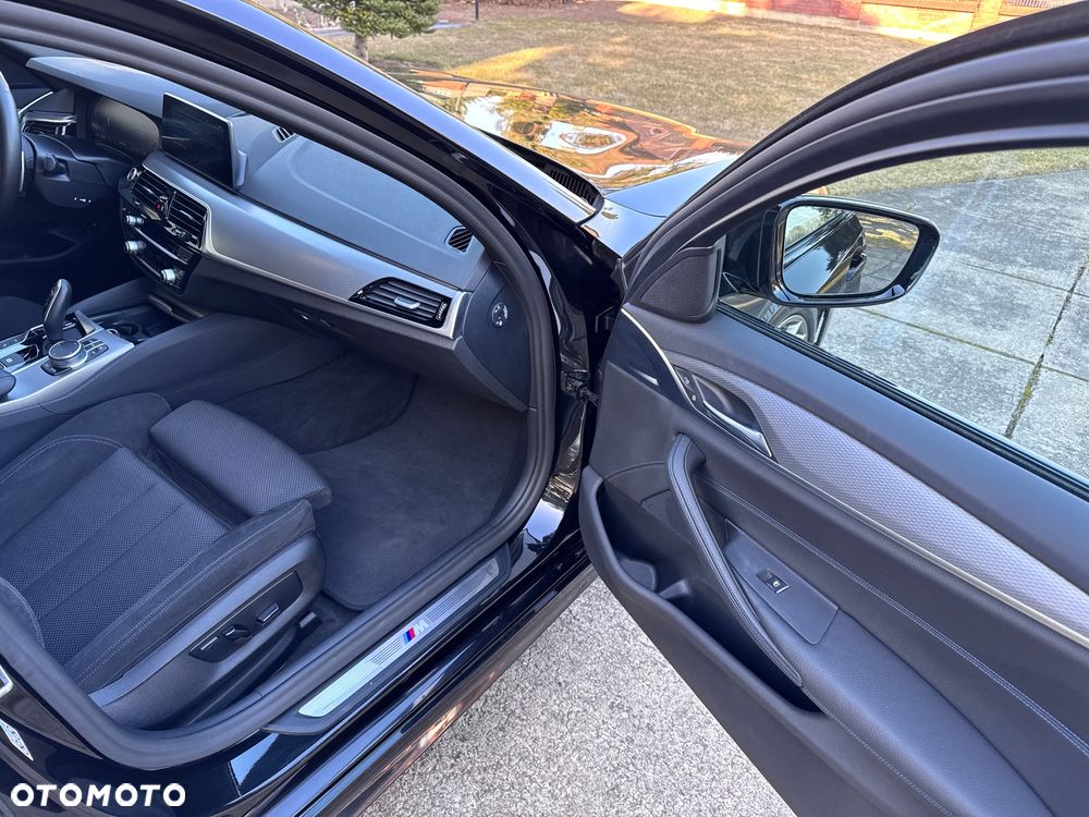BMW Seria 5 530e iPerformance xDrive M Sport sport - 9