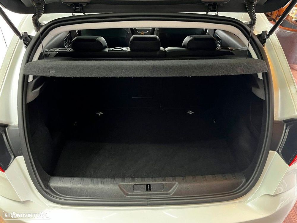 Peugeot 308 - 10