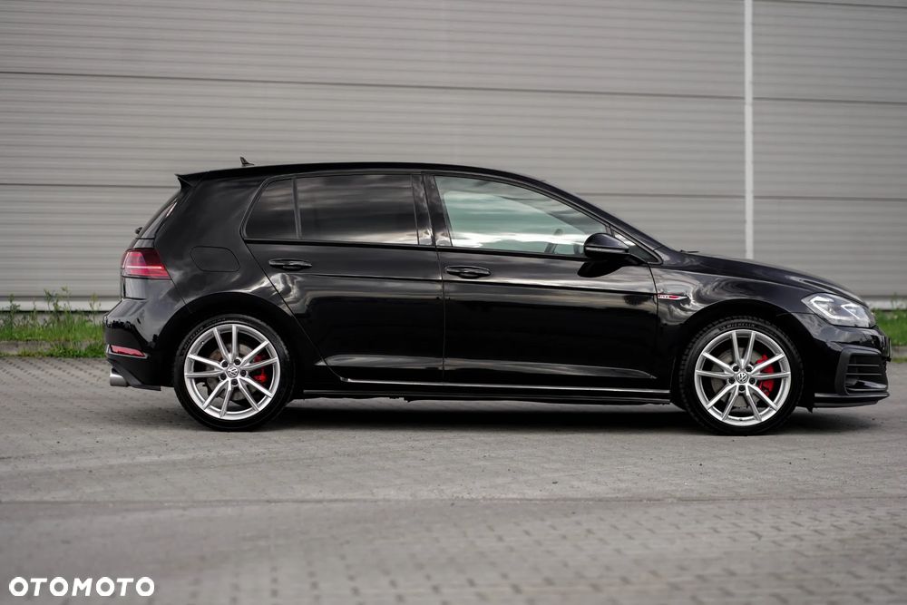 Volkswagen Golf - 7