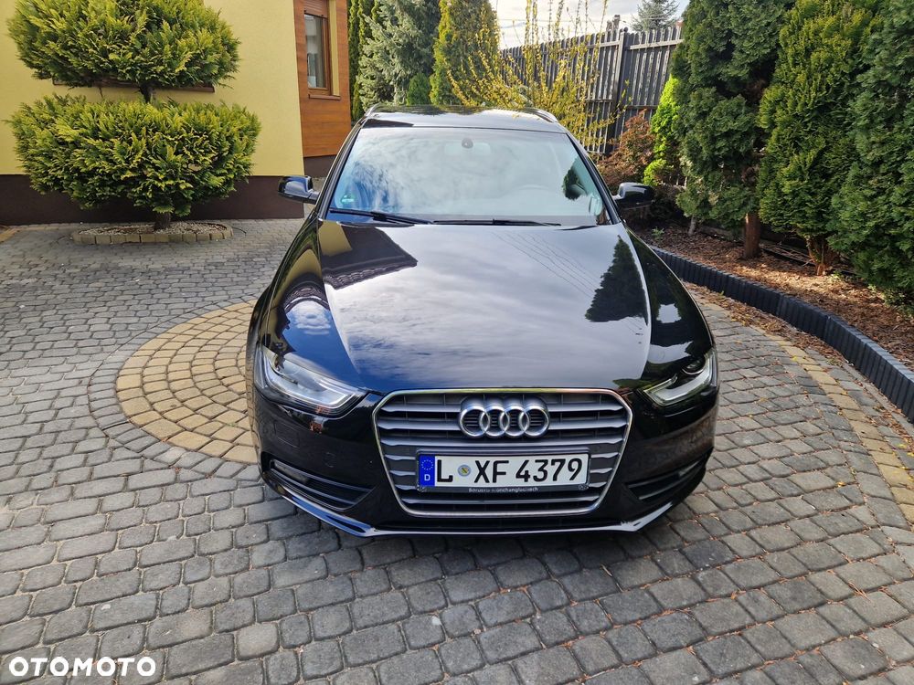 Audi A4 Avant 2.0 TDI DPF multitronic Ambiente - 2