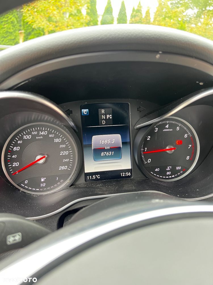 Mercedes-Benz Klasa C 200 T 7G-TRONIC AMG Line - 24
