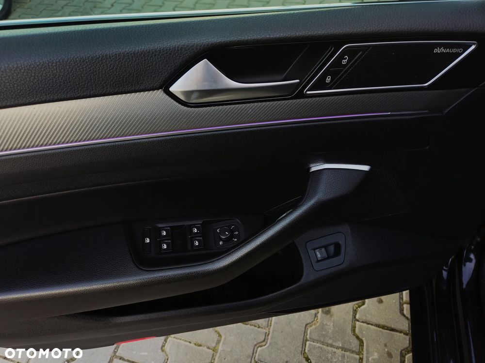 Volkswagen Arteon 2.0 TSI DSG R-Line - 24