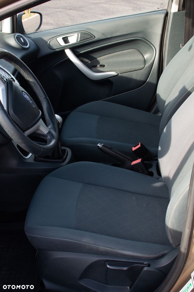 Ford Fiesta - 6