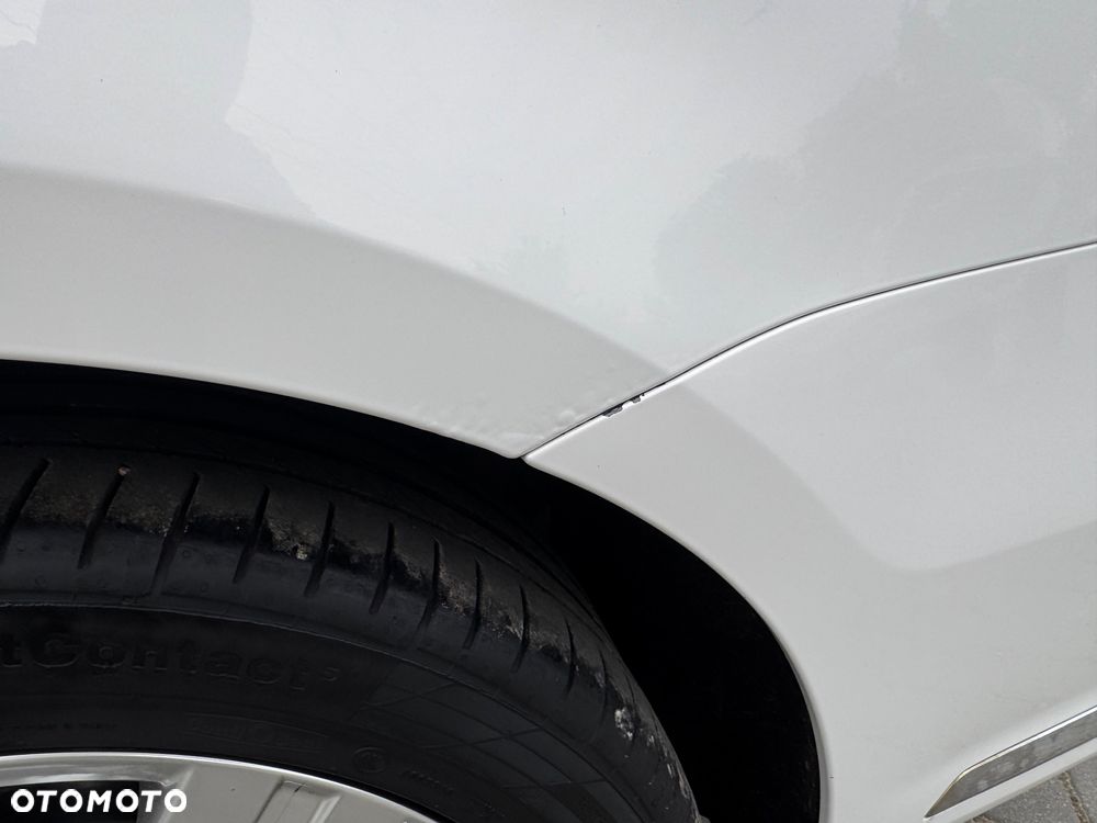 Volkswagen Passat - 14