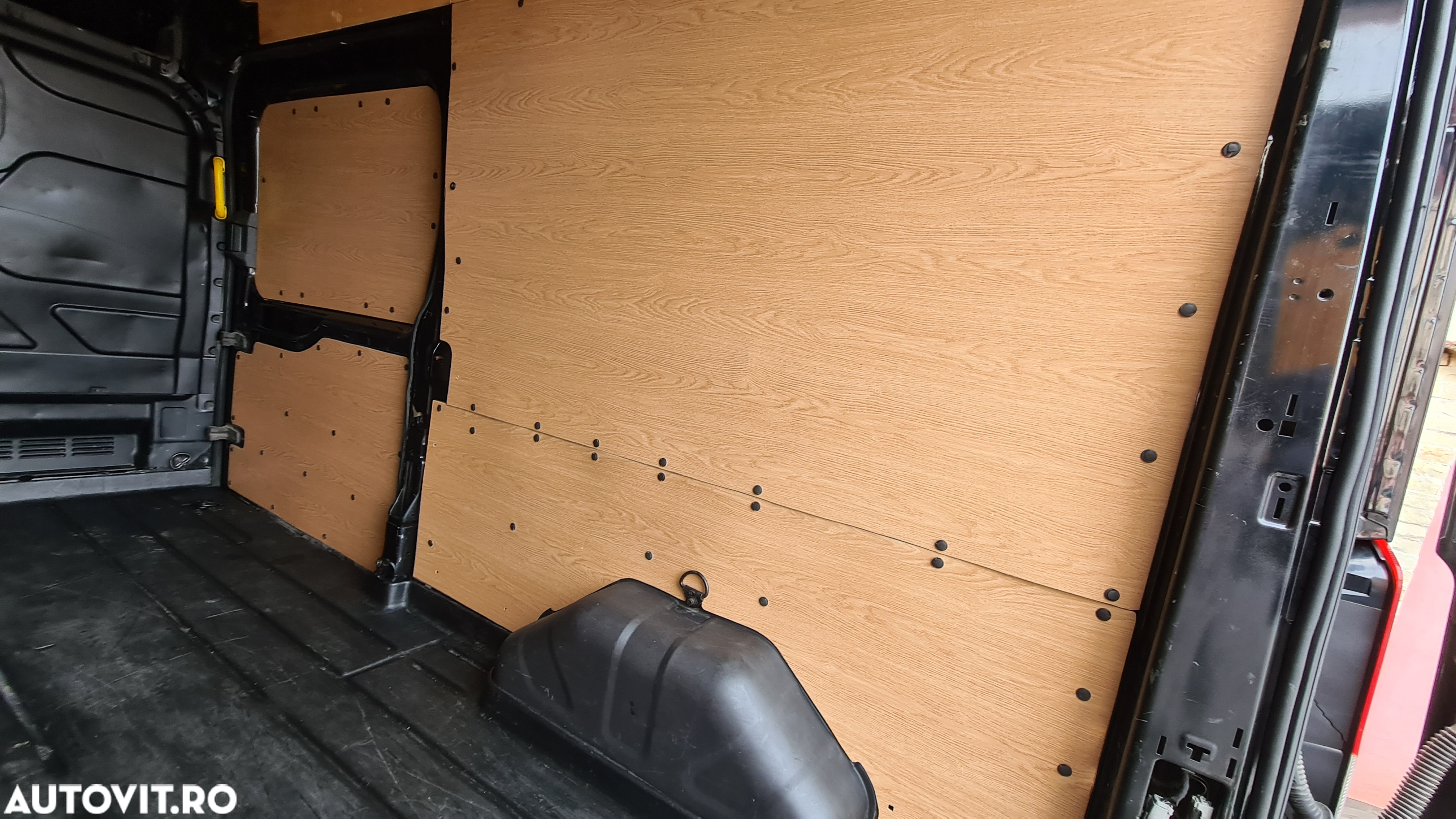 Ford transit - 12