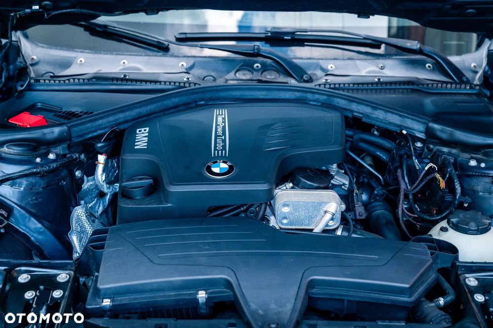 BMW Seria 3 328i - 26